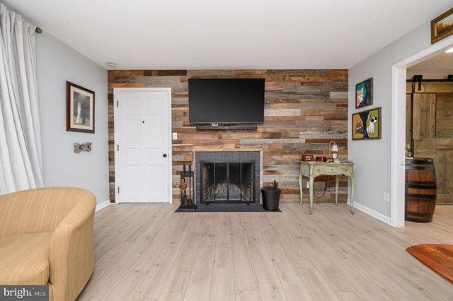 12 DAVISON RD, Hightstown, NJ 08520