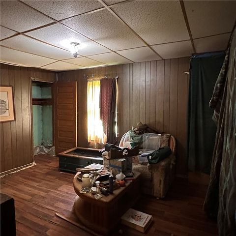 500 4th St, Marianna Boro, PA 15345