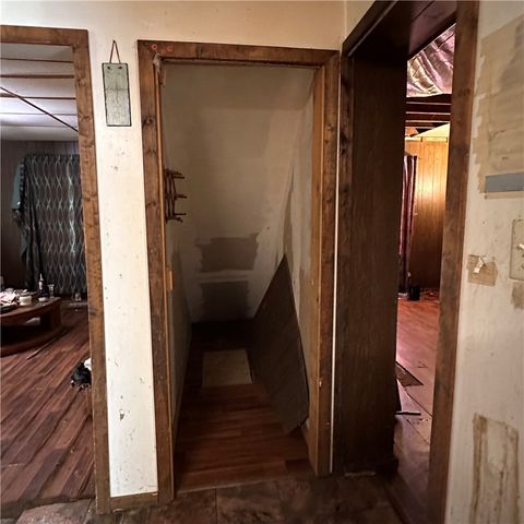 500 4th St, Marianna Boro, PA 15345