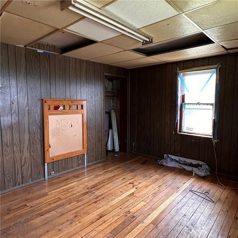 500 4th St, Marianna Boro, PA 15345