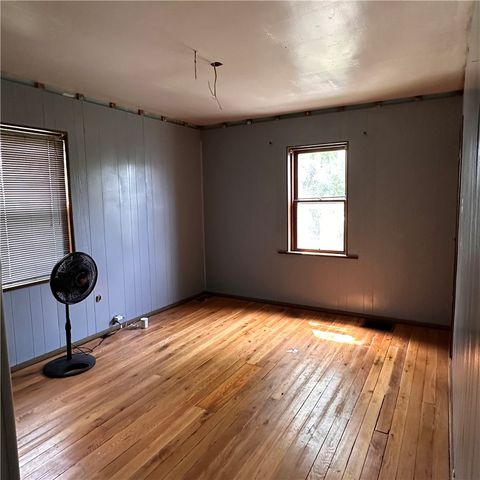 500 4th St, Marianna Boro, PA 15345