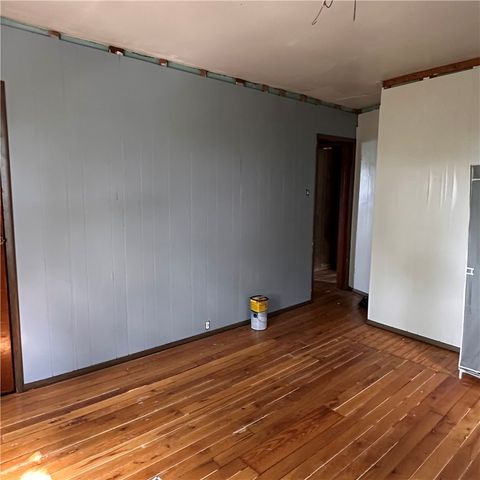 500 4th St, Marianna Boro, PA 15345
