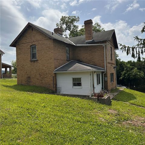500 4th St, Marianna Boro, PA 15345