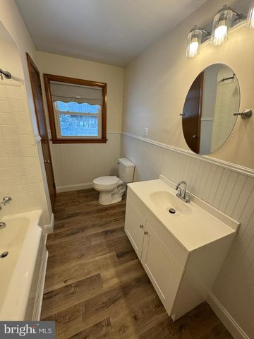 3510 CARLISLE RD, Dover, PA 17315