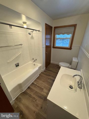 3510 CARLISLE RD, Dover, PA 17315