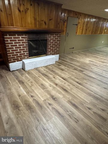 3510 CARLISLE RD, Dover, PA 17315