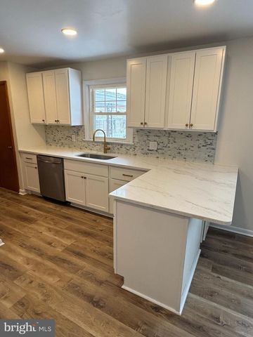 3510 CARLISLE RD, Dover, PA 17315