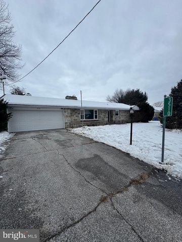 3510 CARLISLE RD, Dover, PA 17315