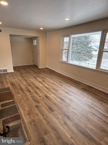 3510 CARLISLE RD, Dover, PA 17315