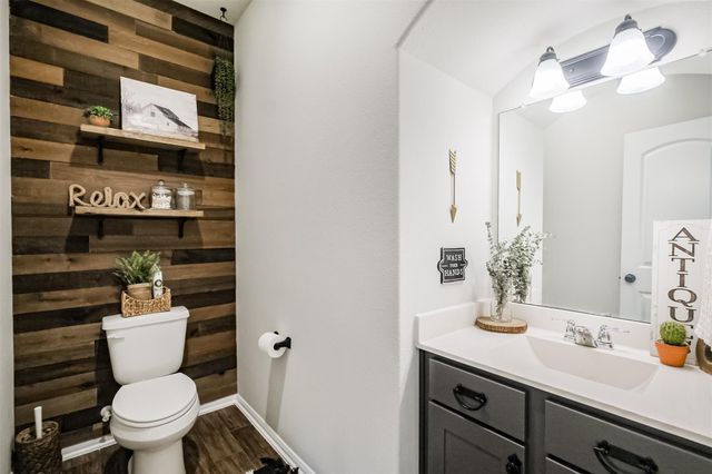 107 Saw Mill Ridge, Rosharon, TX 77583