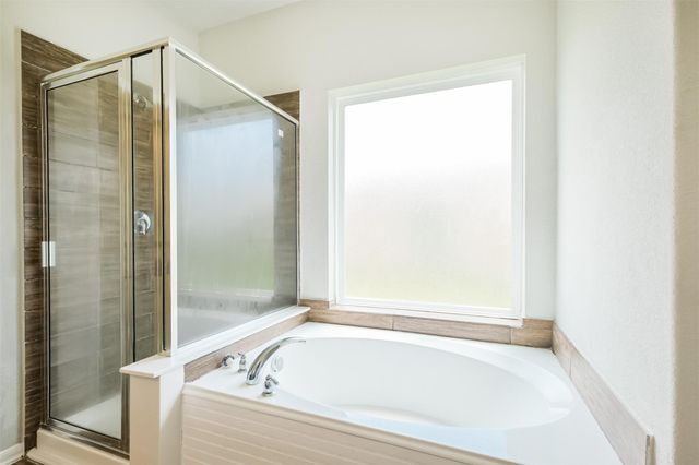 107 Saw Mill Ridge, Rosharon, TX 77583