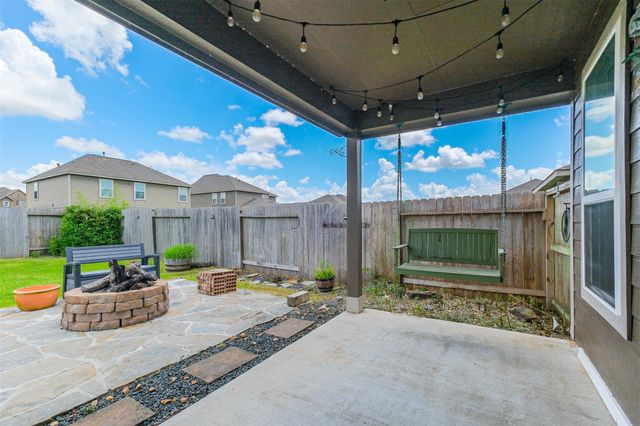 107 Saw Mill Ridge, Rosharon, TX 77583