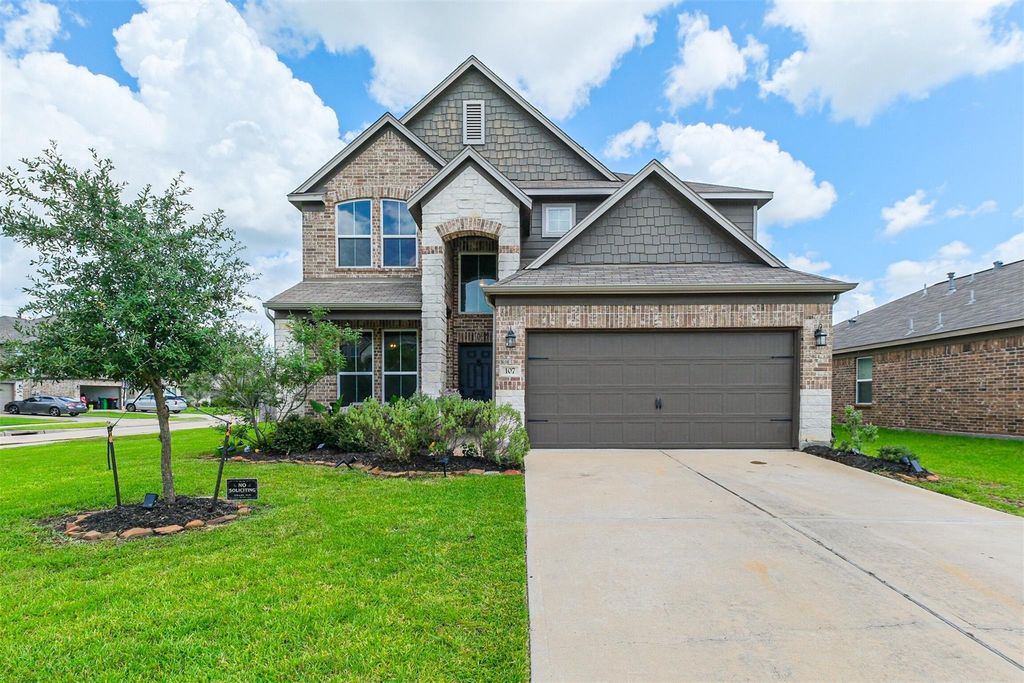 107 Saw Mill Ridge, Rosharon, TX 77583