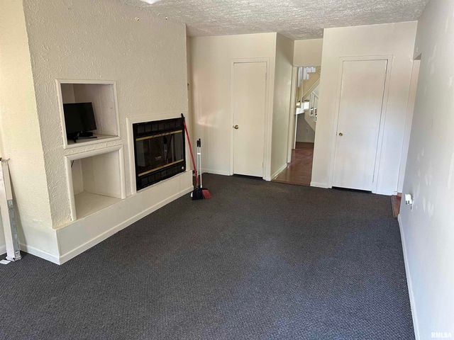 1219 S COURT Street, Marion, IL 62959