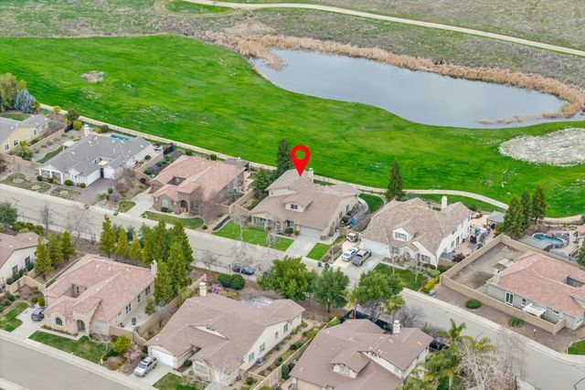 20300 Panoz Rd, Patterson, CA 95363