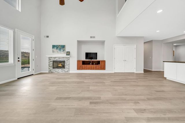 20300 Panoz Rd, Patterson, CA 95363