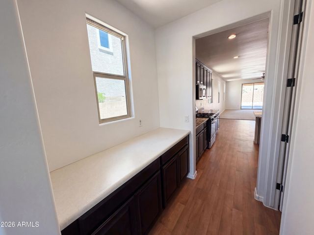 8014 W ATLANTIS Way, Phoenix, AZ 85043