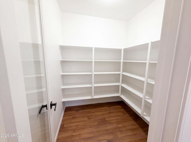 8014 W ATLANTIS Way, Phoenix, AZ 85043