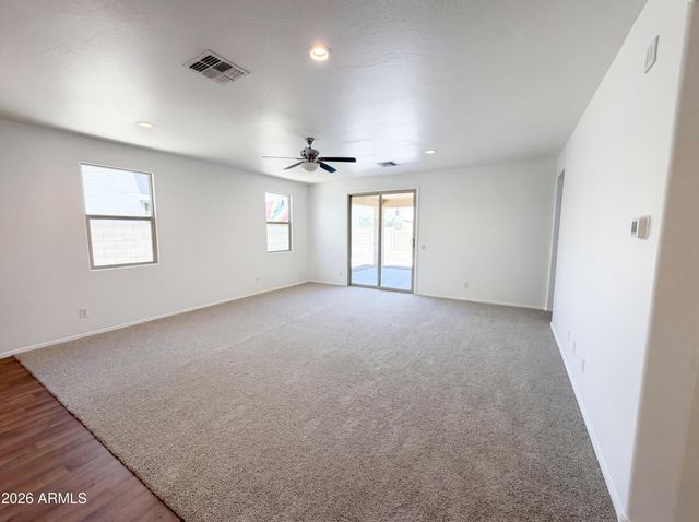 8014 W ATLANTIS Way, Phoenix, AZ 85043