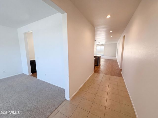 8014 W ATLANTIS Way, Phoenix, AZ 85043