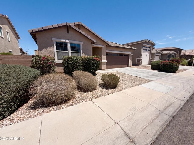8014 W ATLANTIS Way, Phoenix, AZ 85043