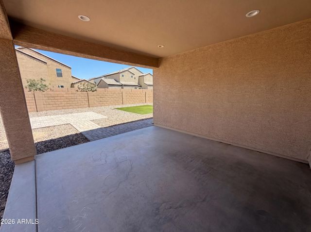 8014 W ATLANTIS Way, Phoenix, AZ 85043