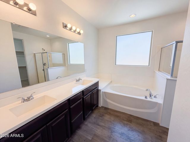 8014 W ATLANTIS Way, Phoenix, AZ 85043