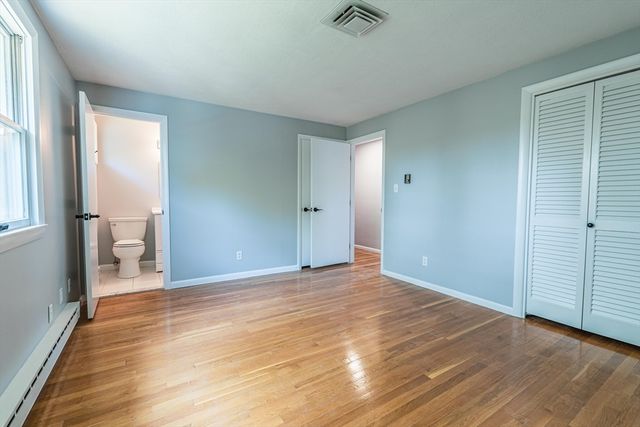 20 Fieldstone Dr, Stoneham, MA 02180