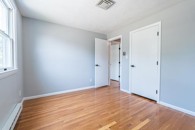 20 Fieldstone Dr, Stoneham, MA 02180