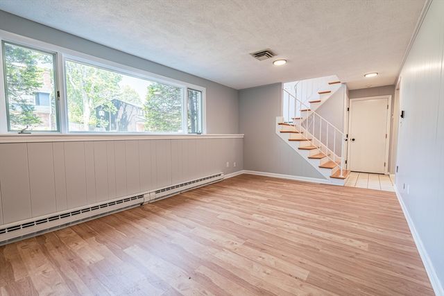 20 Fieldstone Dr, Stoneham, MA 02180