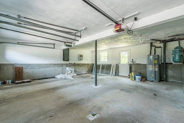 20 Fieldstone Dr, Stoneham, MA 02180