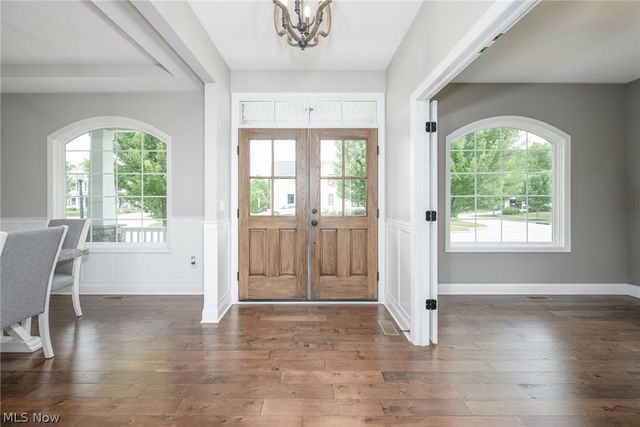 2473 Westwood Circle, Hudson, OH 44236
