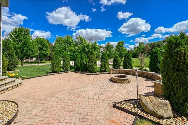 2473 Westwood Circle, Hudson, OH 44236
