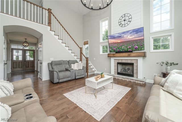 2473 Westwood Circle, Hudson, OH 44236