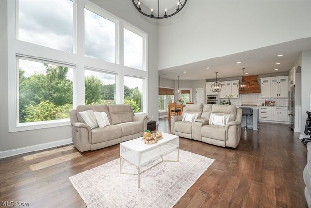 2473 Westwood Circle, Hudson, OH 44236