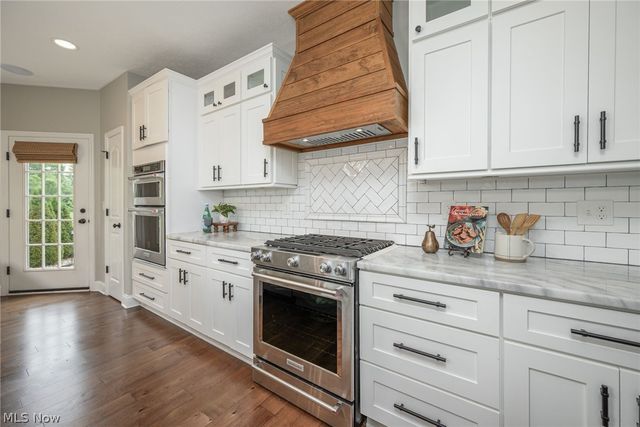 2473 Westwood Circle, Hudson, OH 44236