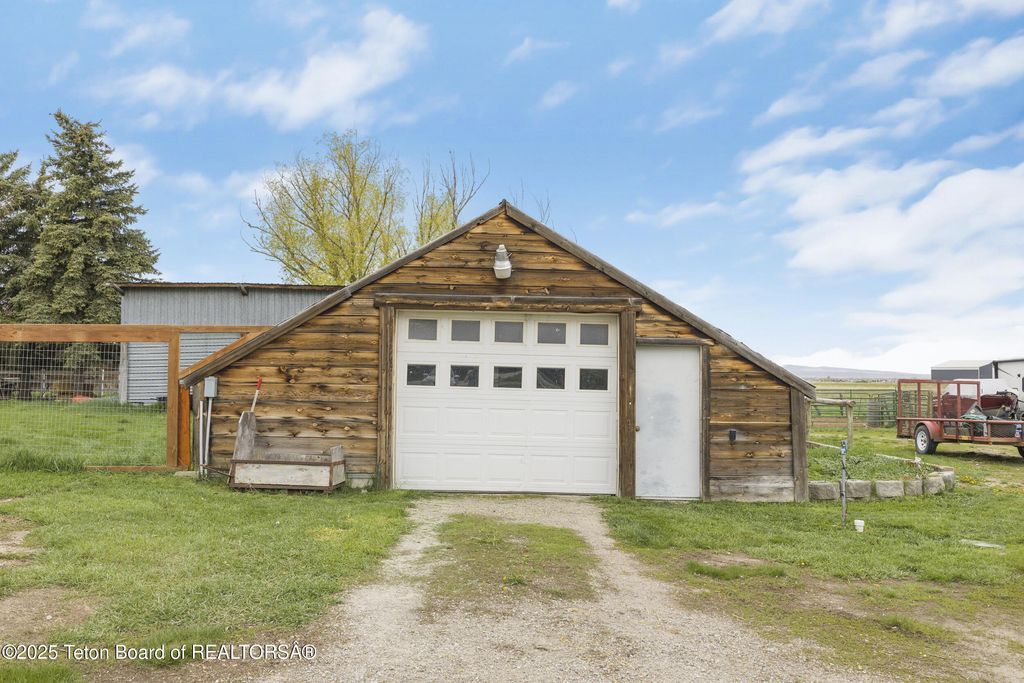 3390 N HWY 33, Driggs, ID 83422 photo 25