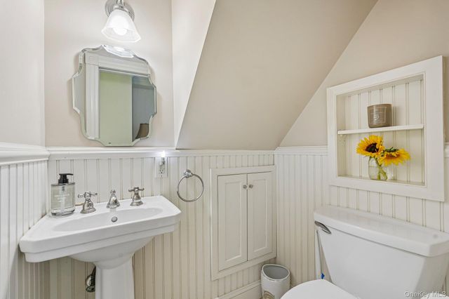 54 Hillside Avenue, Mount Kisco, NY 10549