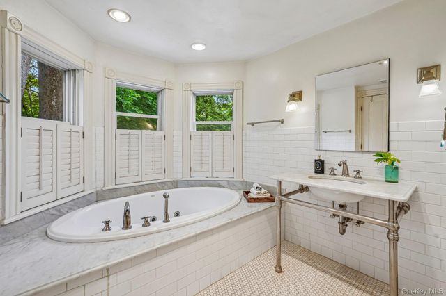 54 Hillside Avenue, Mount Kisco, NY 10549