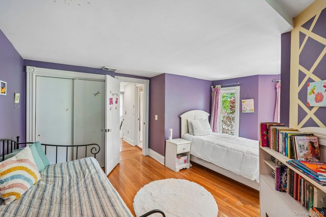 54 Hillside Avenue, Mount Kisco, NY 10549