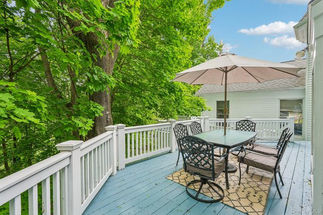 54 Hillside Avenue, Mount Kisco, NY 10549