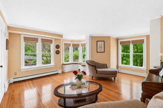 54 Hillside Avenue, Mount Kisco, NY 10549