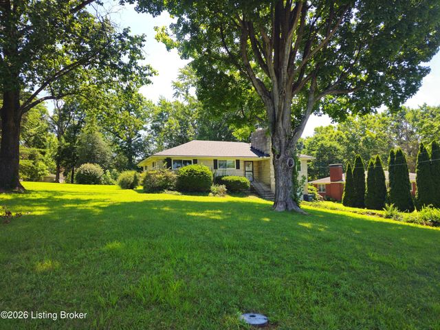 6145 Overhill Dr, Louisville, KY 40229