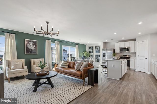 50 EMPIRE LN, Charles Town, WV 25414