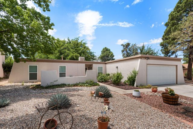 6436 Colleen Avenue NE, Albuquerque, NM 87109