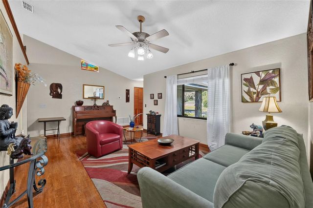 525 SE 62ND AVENUE, Ocala, FL 34472