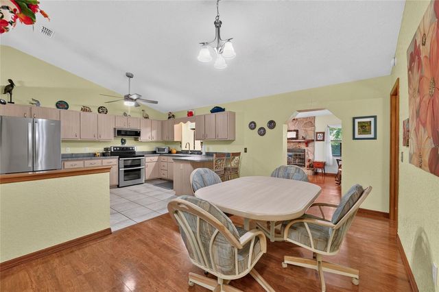525 SE 62ND AVENUE, Ocala, FL 34472