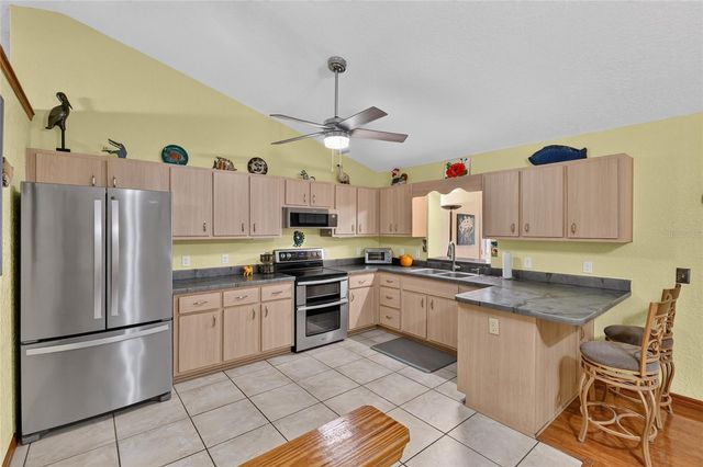 525 SE 62ND AVENUE, Ocala, FL 34472