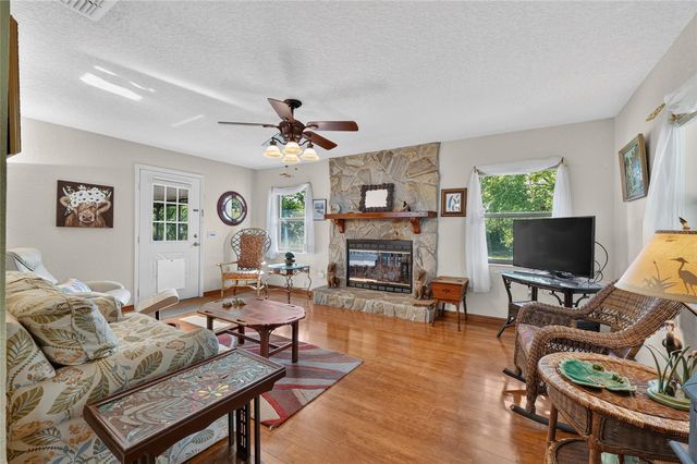 525 SE 62ND AVENUE, Ocala, FL 34472