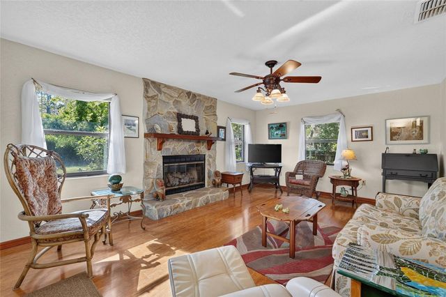 525 SE 62ND AVENUE, Ocala, FL 34472